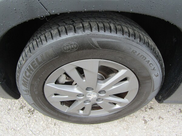 Used Peugeot Rifter 2023 for sale - 75380941: Photo 12