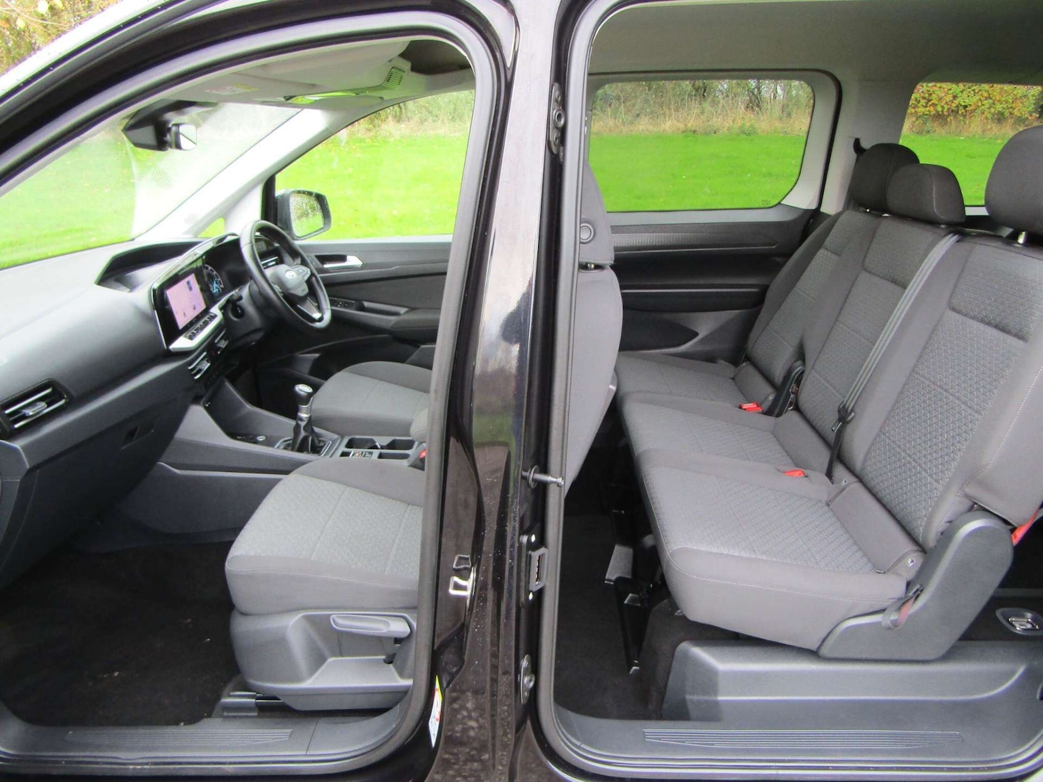 Used Ford Grand Tourneo Connect 2024 for sale - 76968837: Photo 9