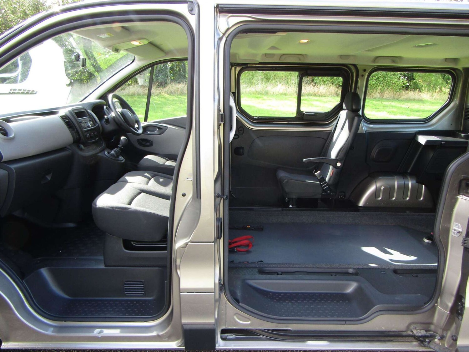 Used Renault Trafic 2018 for sale - 76909139: Photo 9