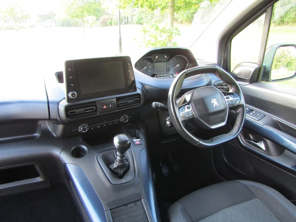 Used Peugeot Rifter 2022 for sale - 76126207: Photo 11