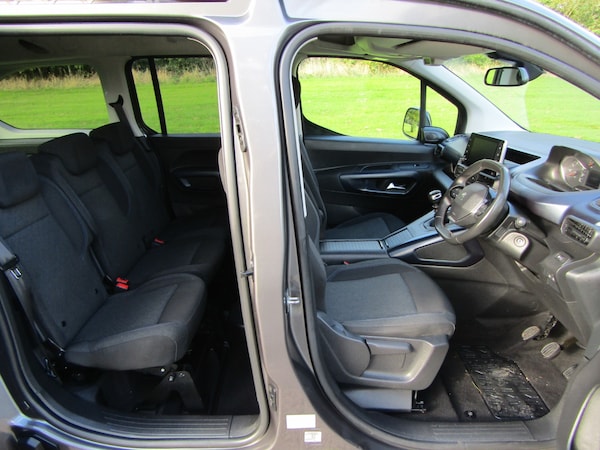Used Peugeot Rifter 2022 for sale - 76126207: Photo 9