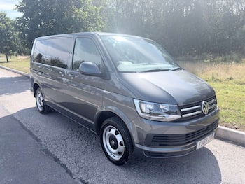 Used Volkswagen Transporter Shuttle 2019 for sale - 79841093: Photo