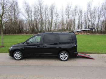 2022 (72) - C20 2.0 TDI Wheelchair Accessible Disabled Mobility Adapted Vehicle WAV M1 5-Door