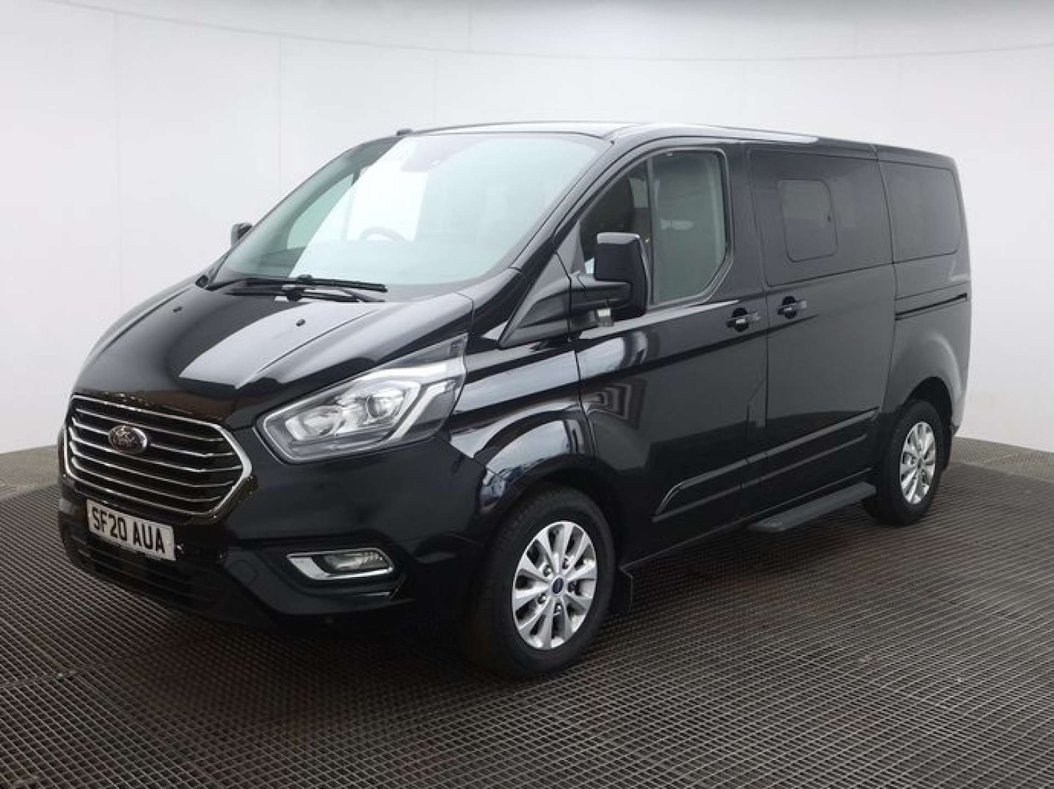 Used Ford Tourneo Custom 2020 for sale - 76909109: Photo 1