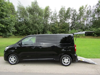 2022 (72) - 2.0 HDi EAT8 AUTOMATIC Wheelchair Accessible Disabled Mobility Vehicle WAV 5-Door