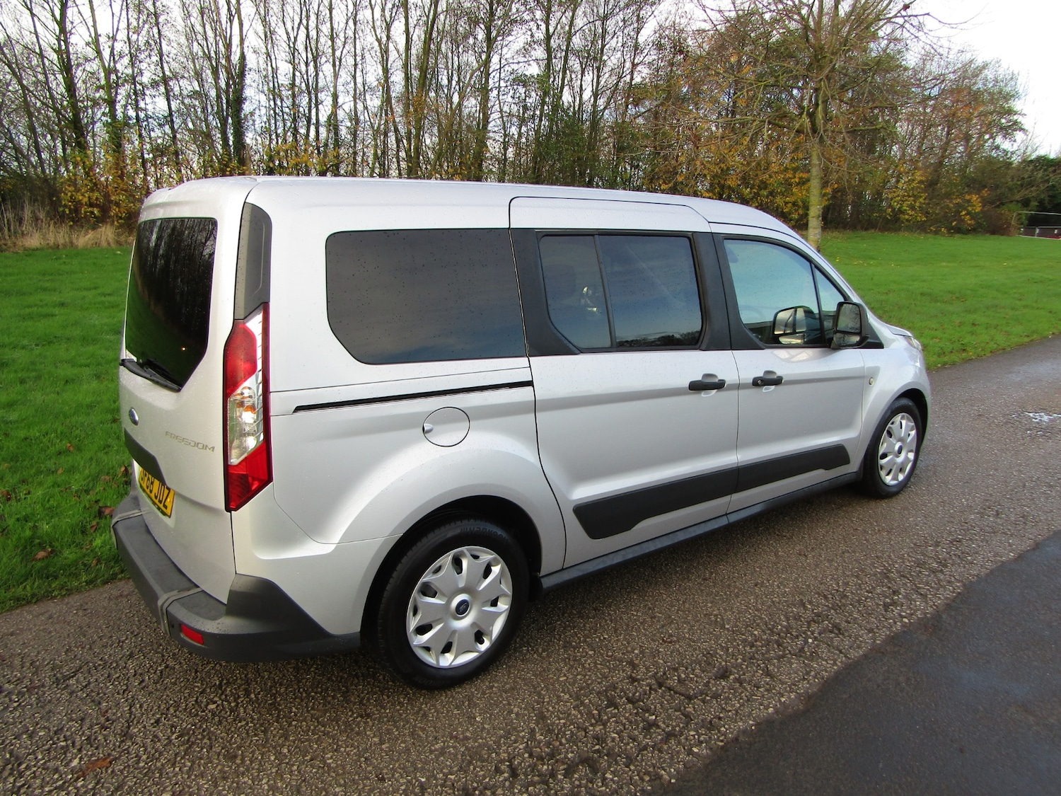 Used Ford Grand Tourneo Connect 2019 for sale - 76553911: Photo 6