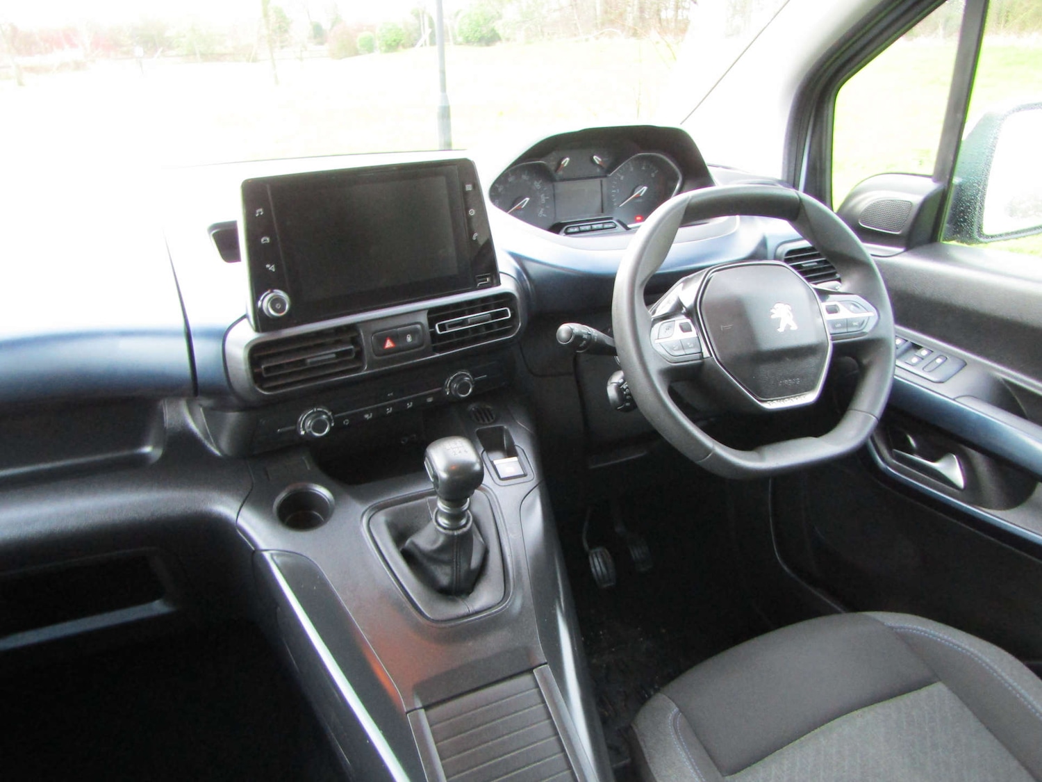 Used Peugeot Rifter 2023 for sale - 76968912: Photo 10