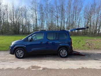 Used Peugeot Rifter 2023 for sale - 79841067: Photo
