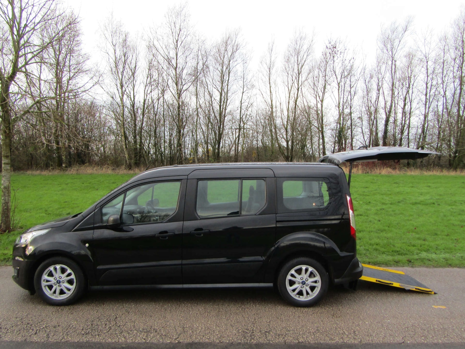 Used Ford Grand Tourneo Connect 2021 for sale - 76909117: Photo 1