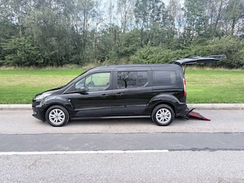 Used Ford Grand Tourneo Connect 2020 for sale - 79841049: Photo