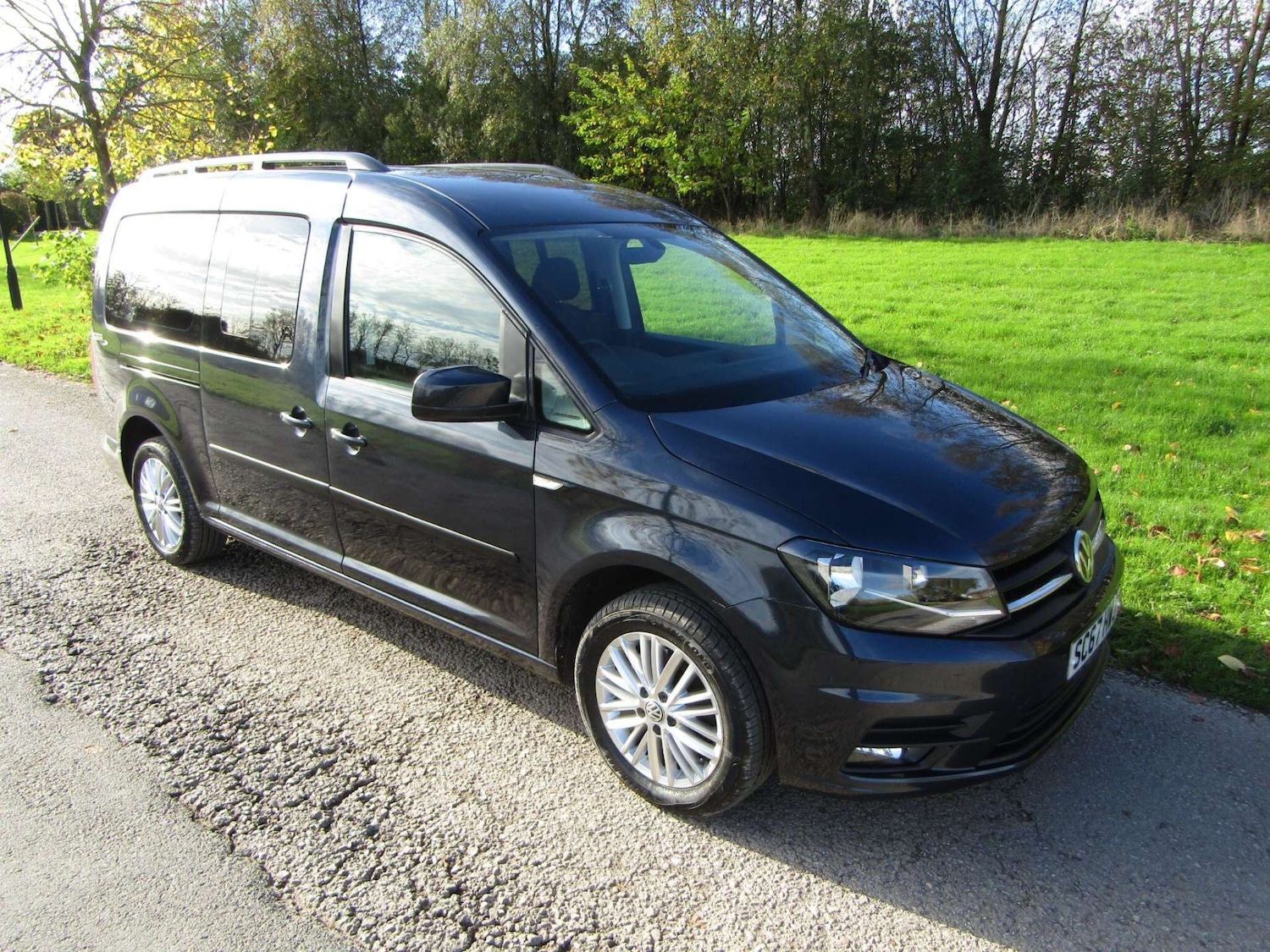 Used Volkswagen Caddy Maxi Life 2018 for sale - 76968893: Photo 3