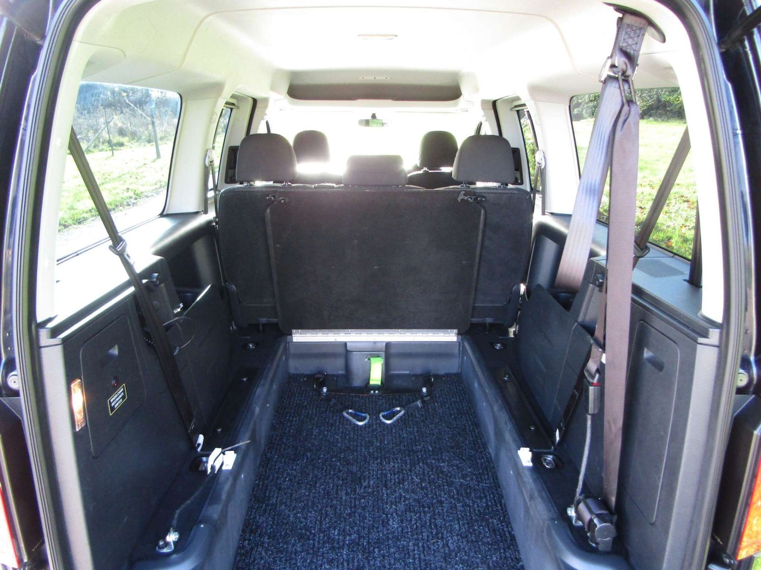 Used Volkswagen Caddy Maxi Life 2018 for sale - 76968893: Photo 8