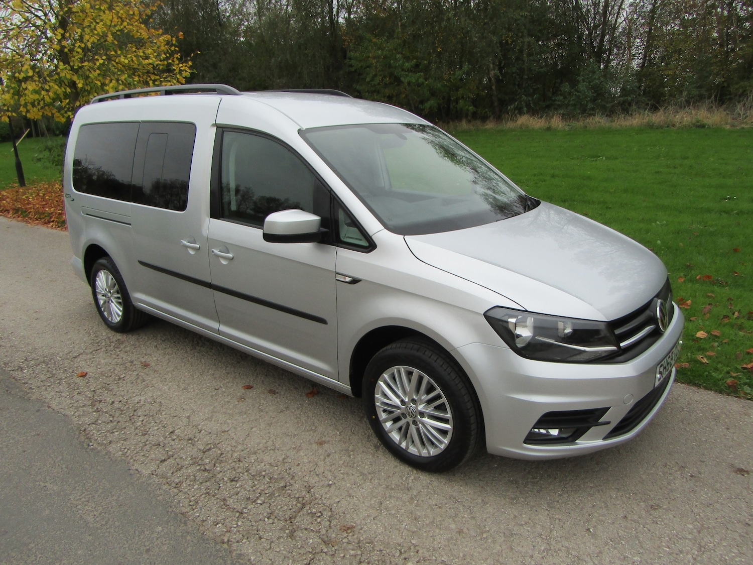 Used Volkswagen Caddy Maxi Life 2019 for sale - 76287153: Photo 3