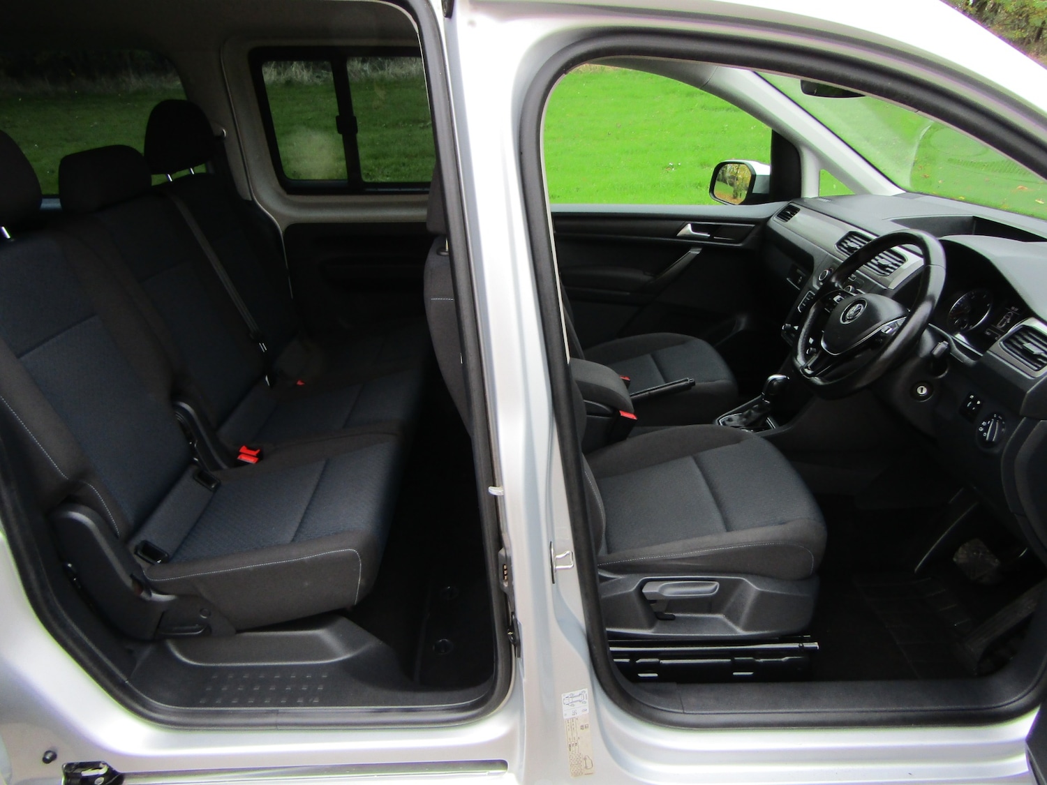 Used Volkswagen Caddy Maxi Life 2019 for sale - 76287153: Photo 9