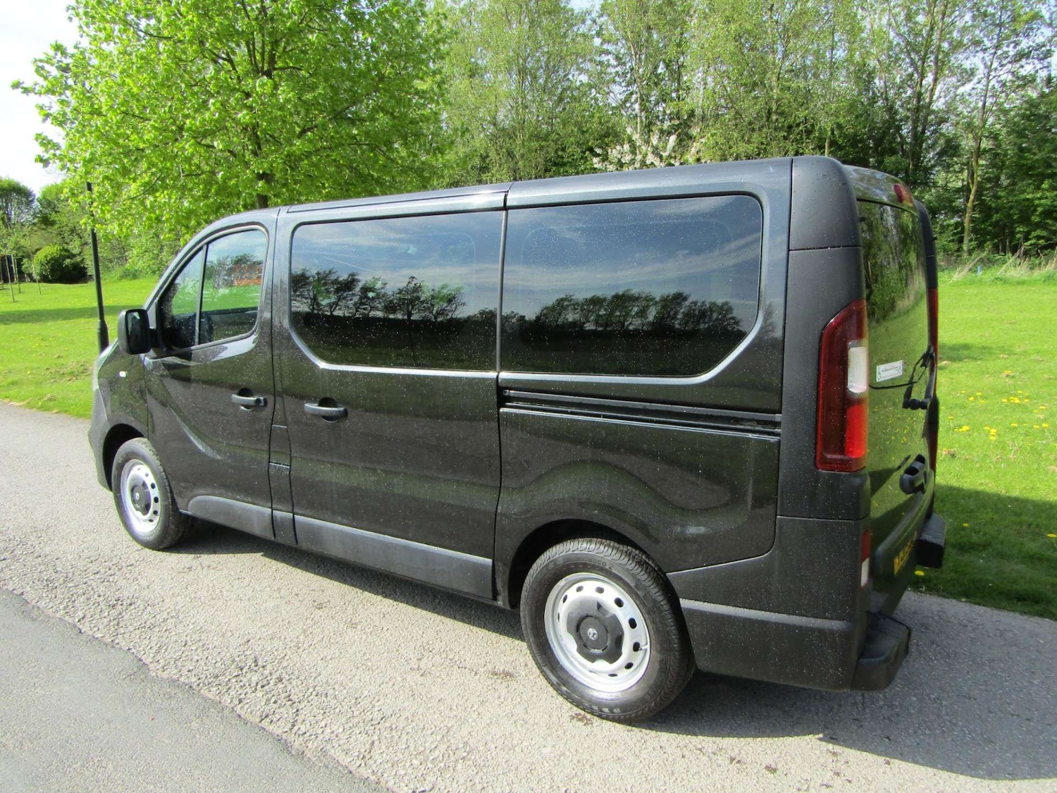 Used Vauxhall Vivaro 2015 for sale - 76909042: Photo 5