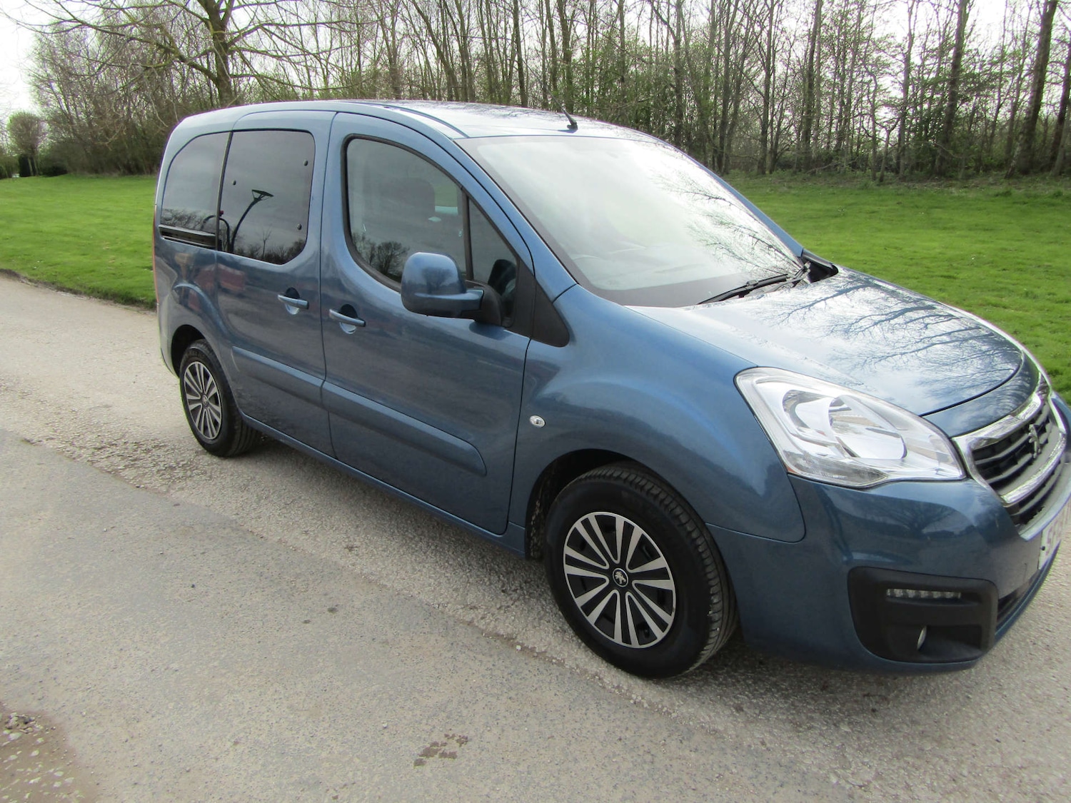 Used Peugeot Partner Tepee 2019 for sale - 77964799: Photo 3