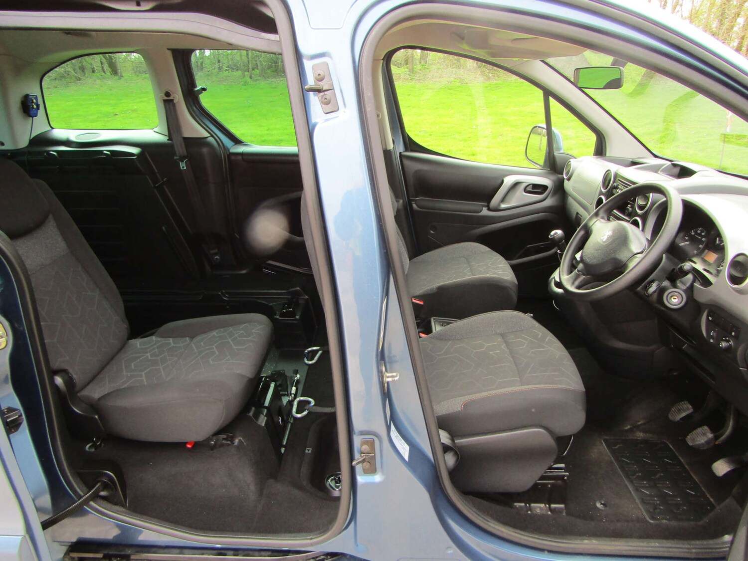 Used Peugeot Partner Tepee 2019 for sale - 77964799: Photo 9