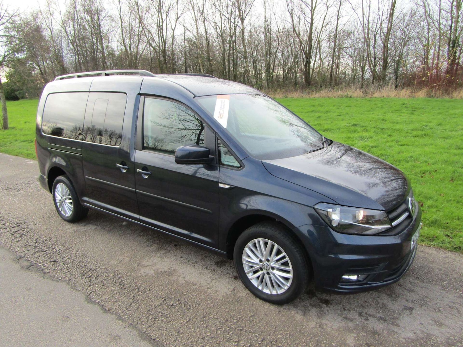 Used Volkswagen Caddy Maxi Life 2020 for sale - 76909103: Photo 3