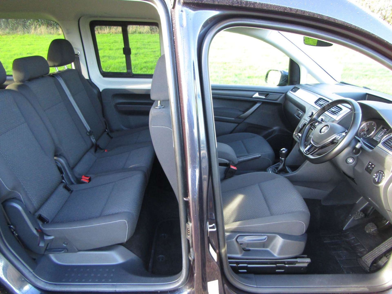 Used Volkswagen Caddy Maxi Life 2020 for sale - 76909103: Photo 8