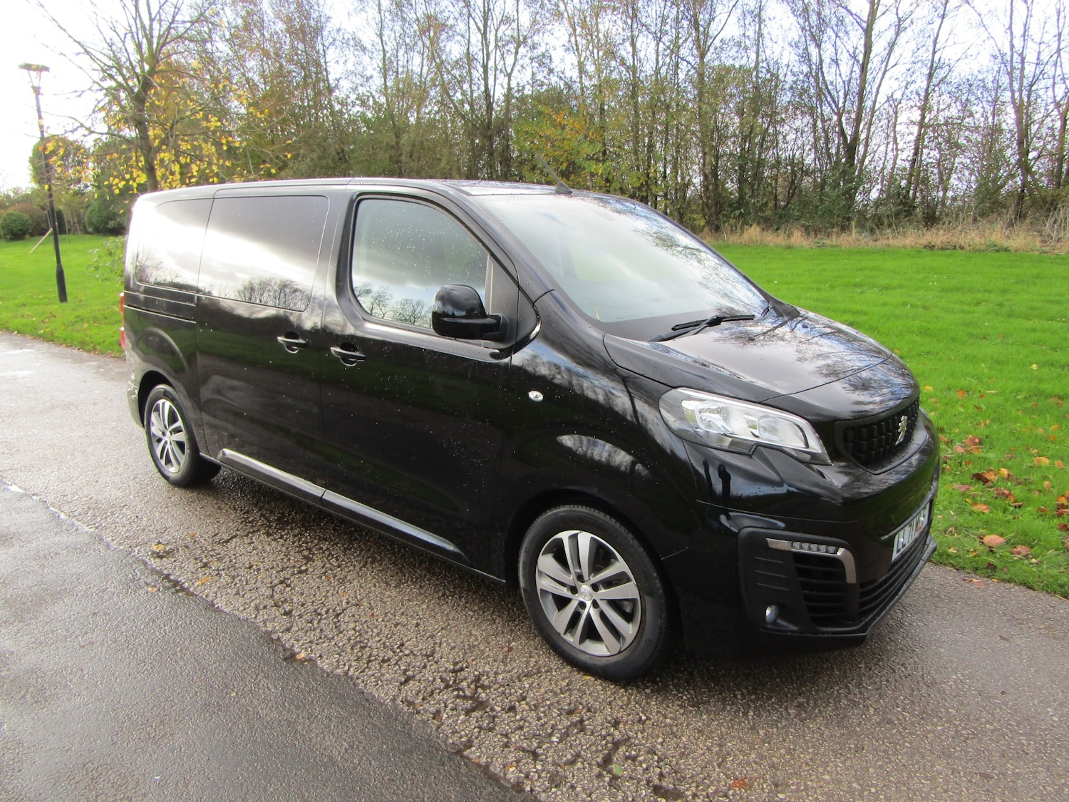 Used Peugeot Traveller 2021 for sale - 76329363: Photo 3