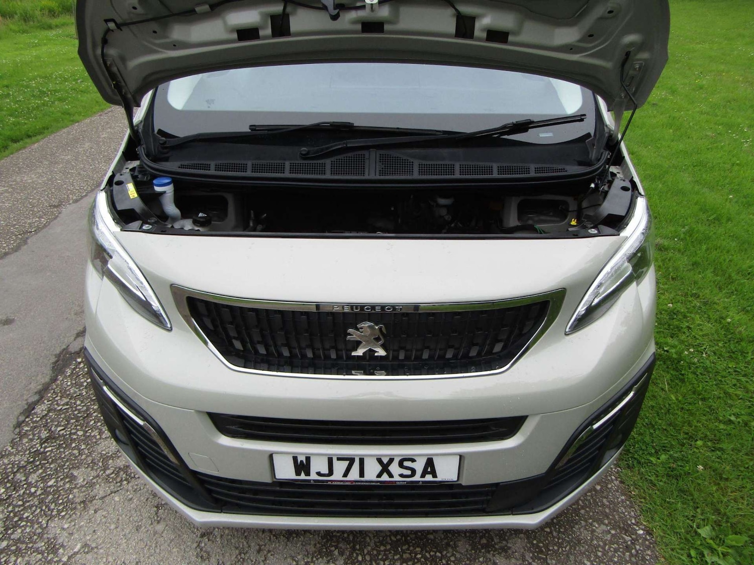 Used Peugeot Traveller 2021 for sale - 76909068: Photo 11