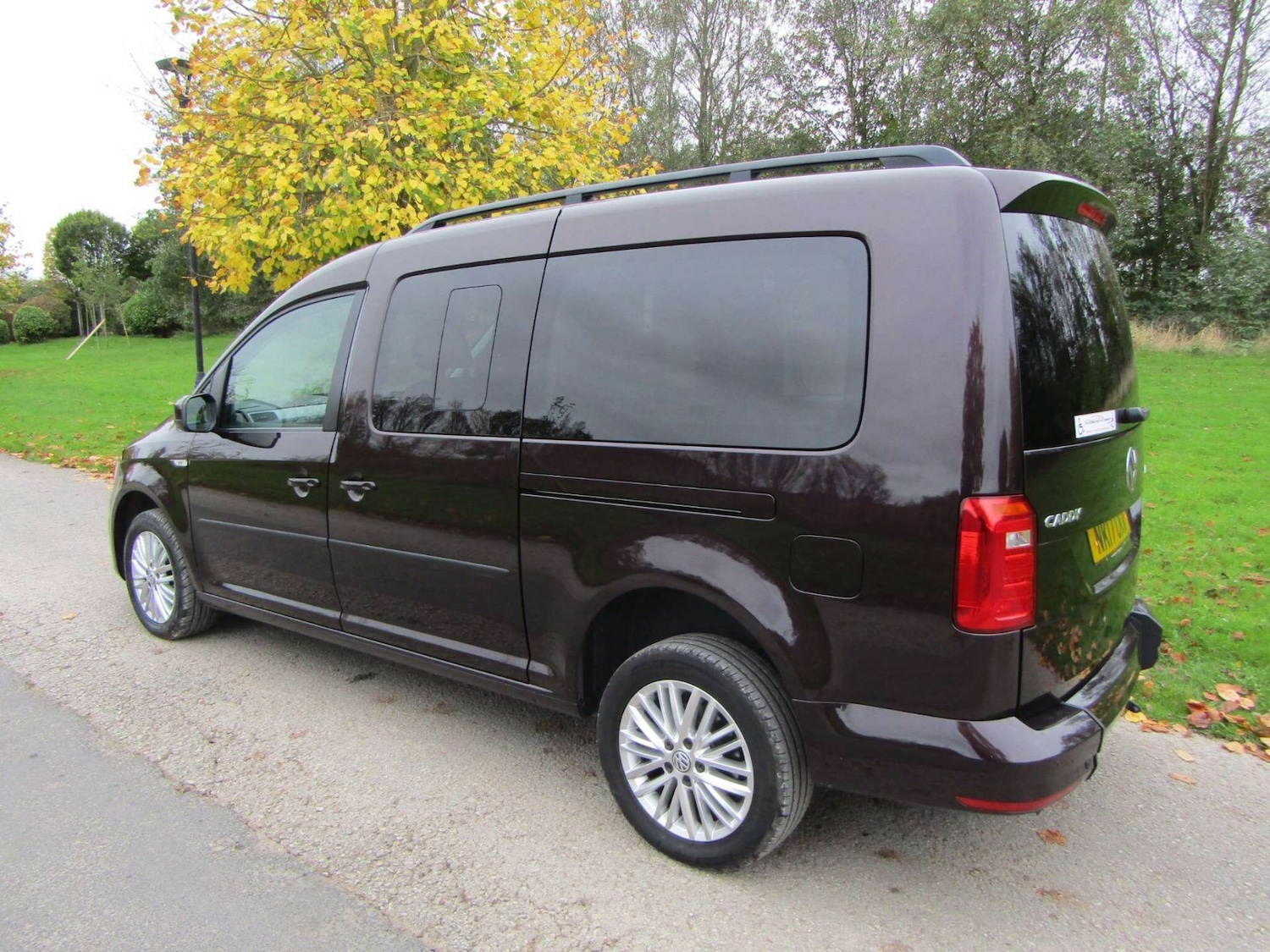 Used Volkswagen Caddy Maxi Life 2017 for sale - 76909067: Photo 5