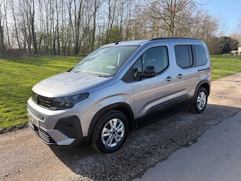 Used Peugeot Rifter 2024 for sale - 77998589: Photo