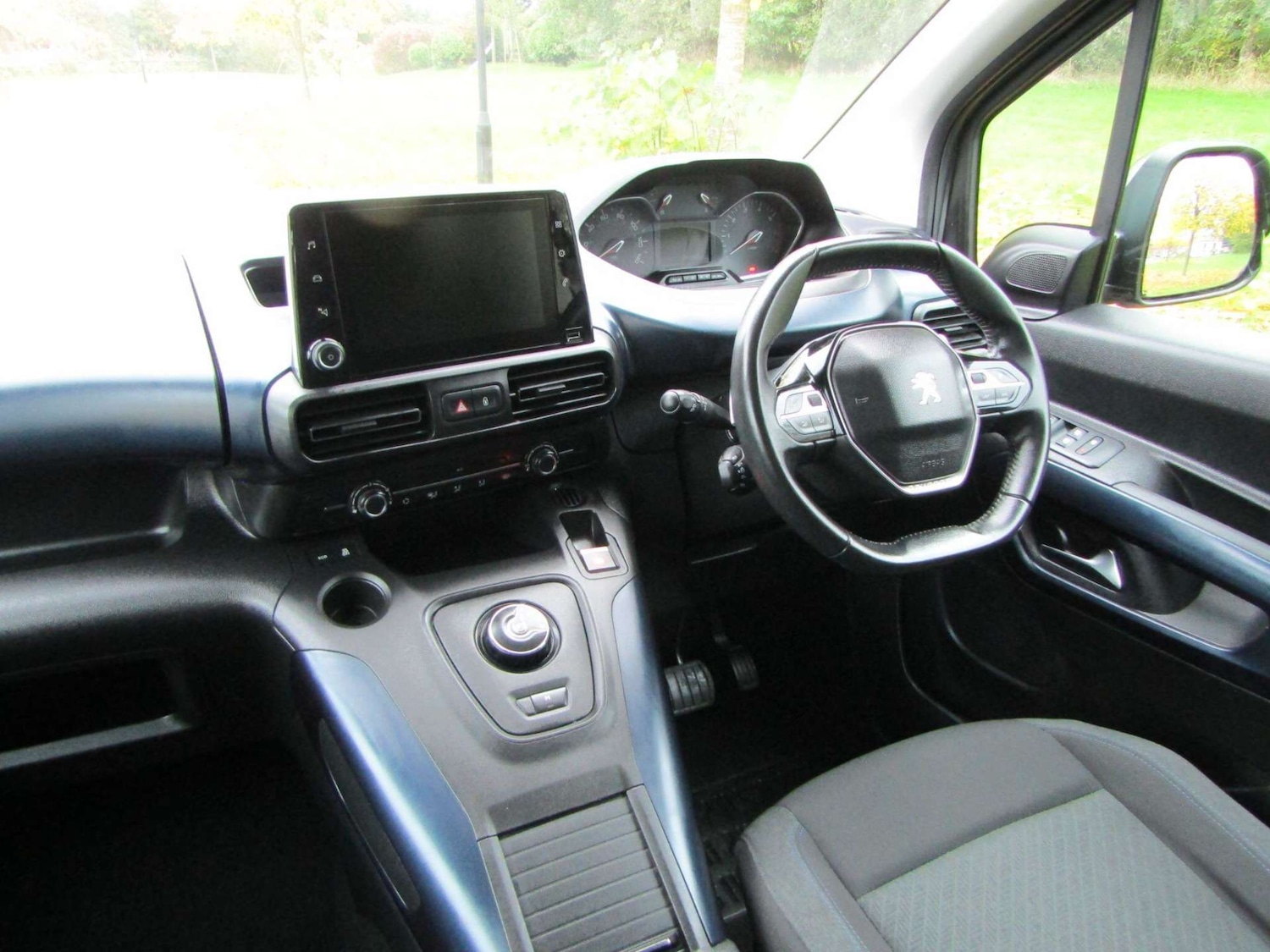 Used Peugeot Rifter 2019 for sale - 76968905: Photo 11