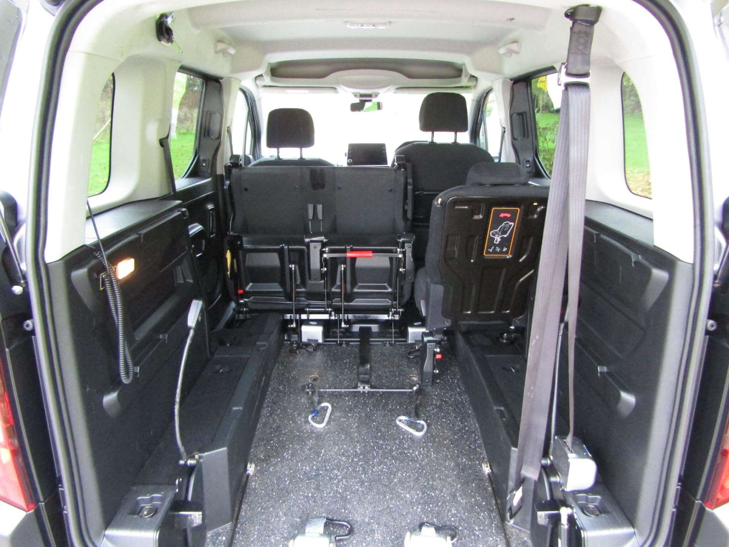 Used Peugeot Rifter 2019 for sale - 76968905: Photo 8