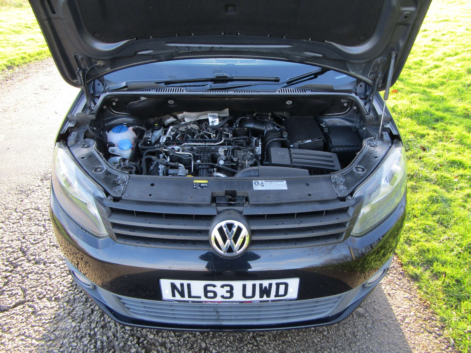 Used Volkswagen Caddy Maxi Life 2013 for sale - 77045724: Photo 9