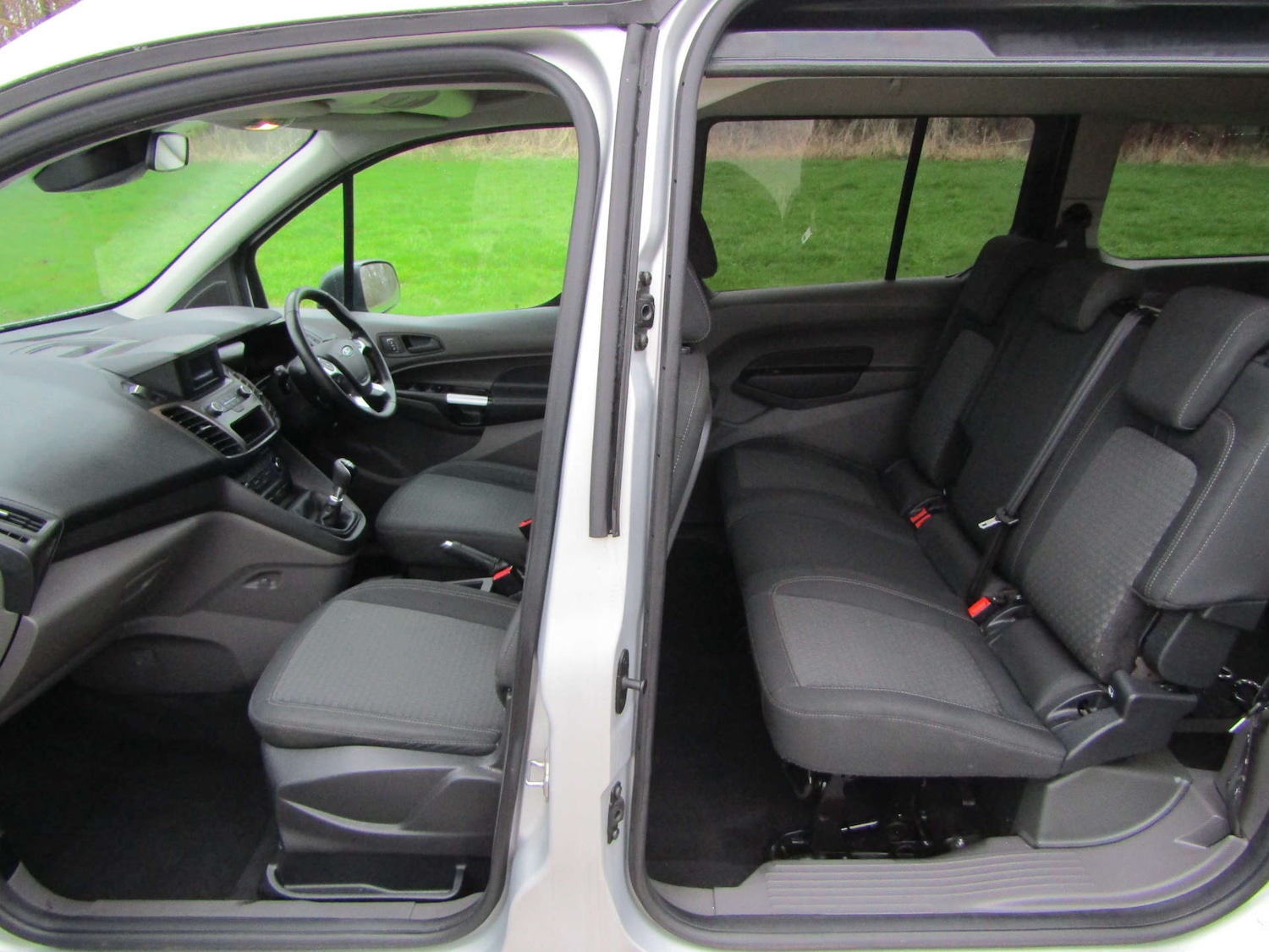 Used Ford Grand Tourneo Connect 2019 for sale - 76968816: Photo 10