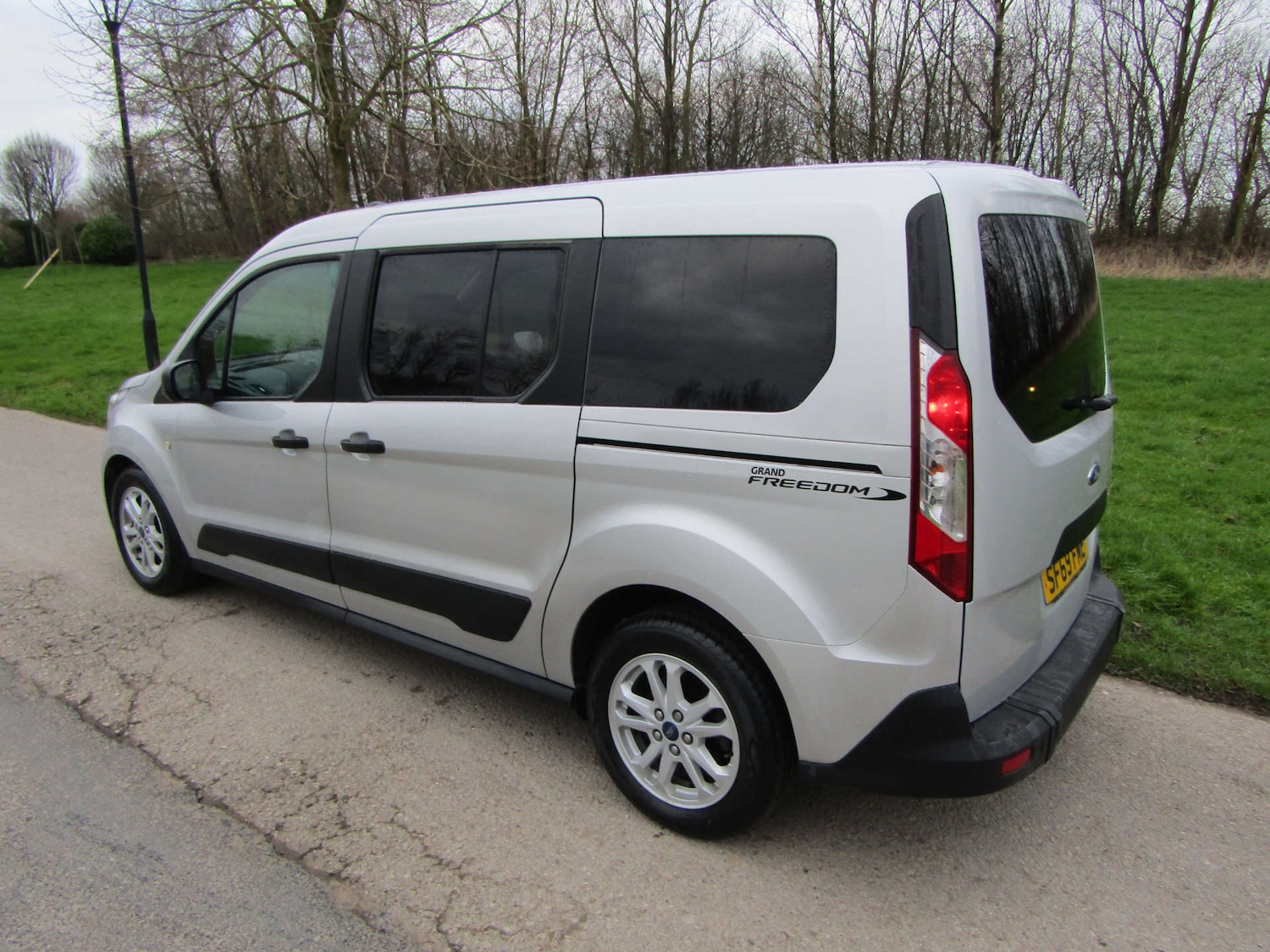 Used Ford Grand Tourneo Connect 2019 for sale - 76968816: Photo 5