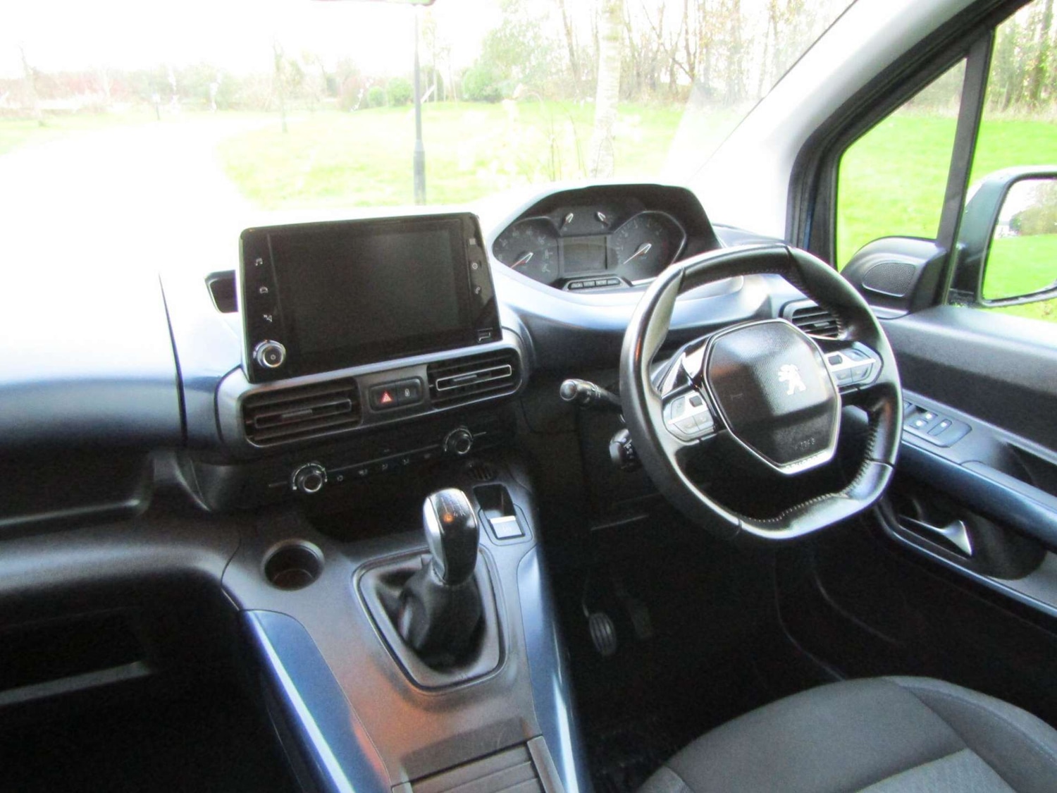 Used Peugeot Rifter 2020 for sale - 76968920: Photo 11