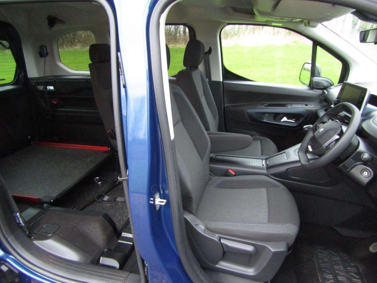 Used Peugeot Rifter 2023 for sale - 76909041: Photo 8