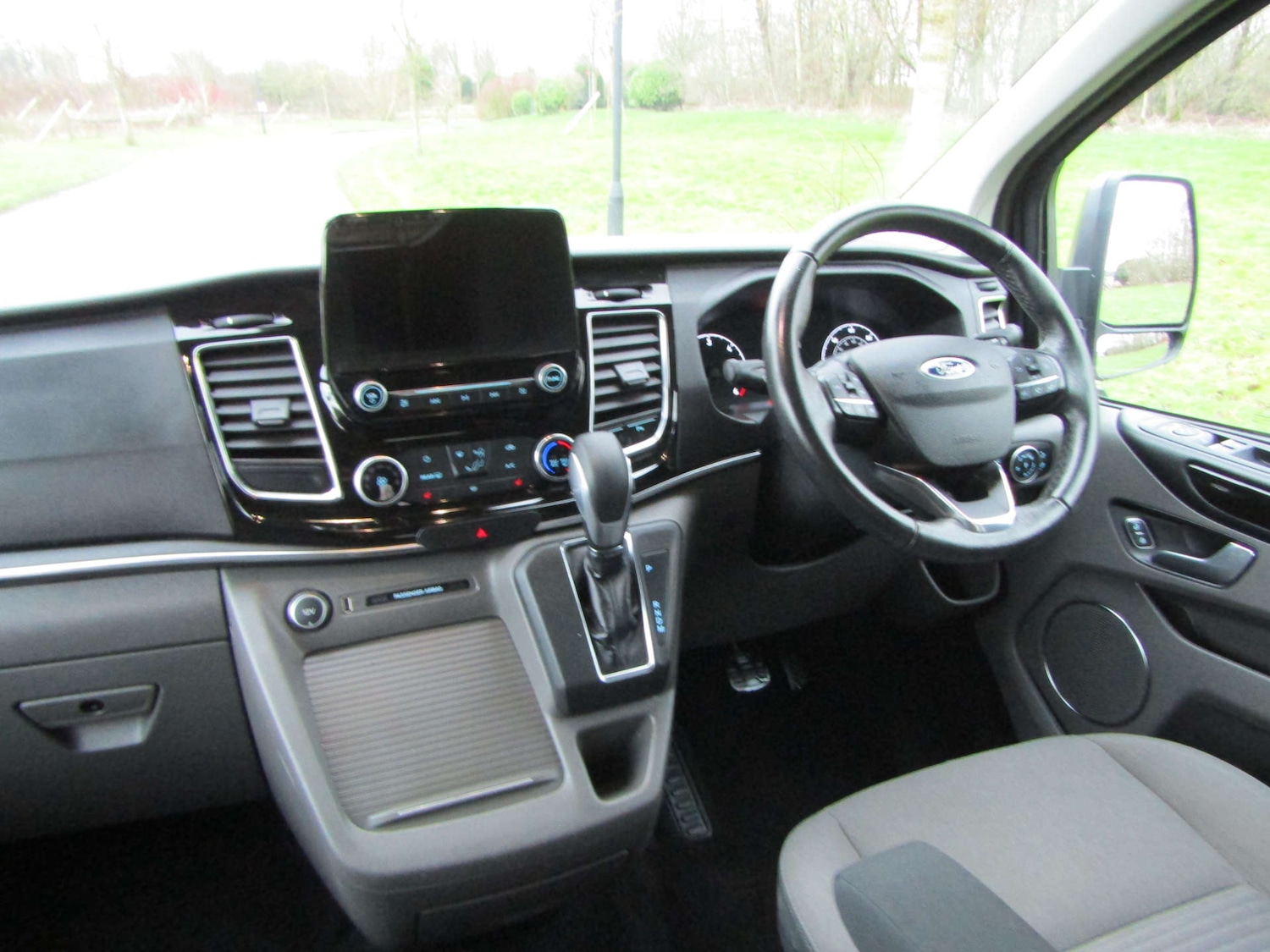 Used Ford Tourneo Custom 2018 for sale - 77319944: Photo 10