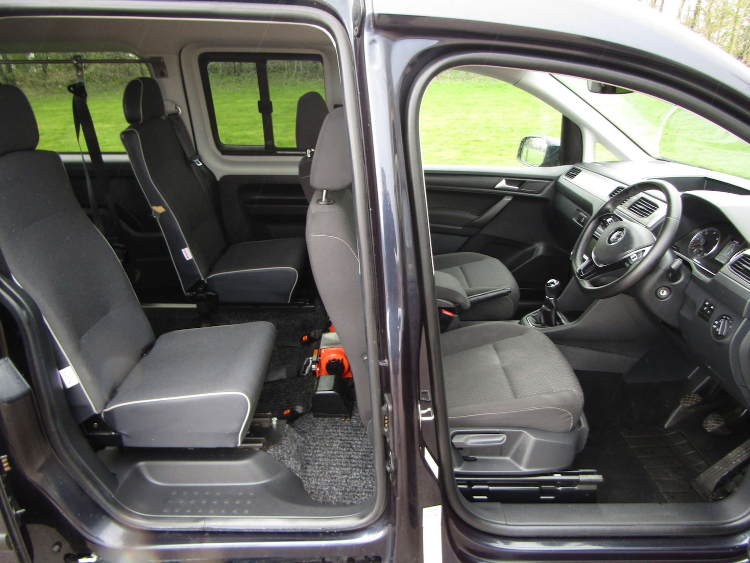 Used Volkswagen Caddy Maxi Life 2020 for sale - 77946396: Photo 8