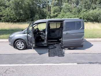 Used Ford Tourneo Connect 2019 for sale - 79174097: Photo