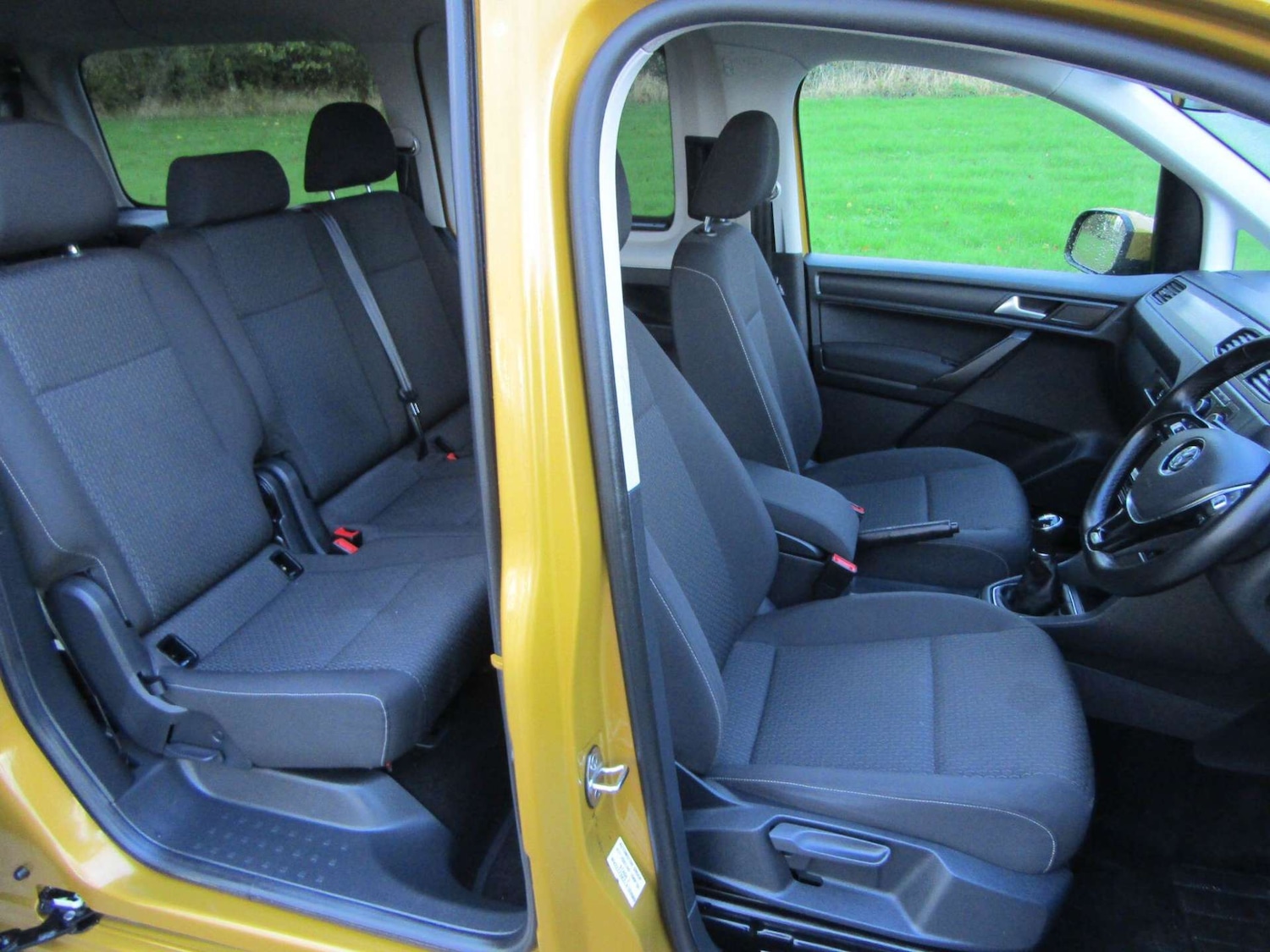 Used Volkswagen Caddy Maxi Life 2021 for sale - 76909101: Photo 8