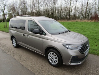 Used Ford Tourneo Connect 2024 for sale - 76909125: Photo