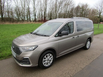 Used Ford Tourneo Connect 2024 for sale - 76909125: Photo