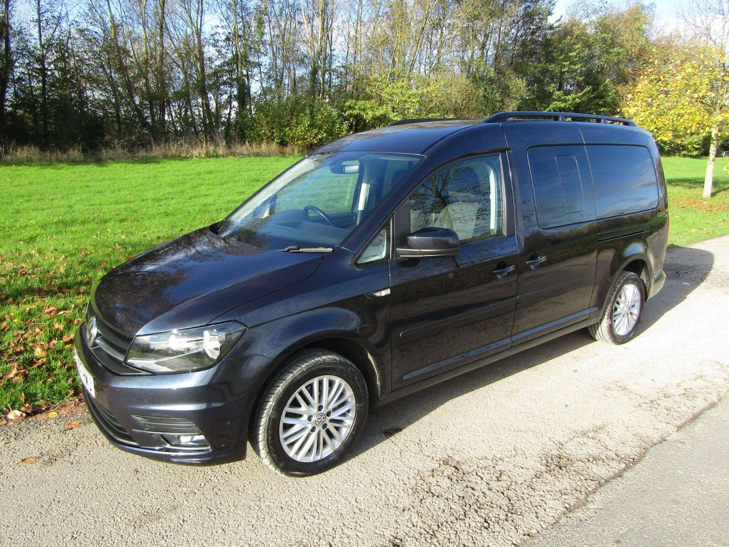 Used Volkswagen Caddy Maxi Life 2018 for sale - 76909064: Photo 4