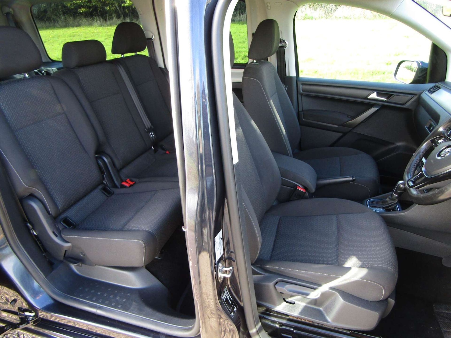 Used Volkswagen Caddy Maxi Life 2018 for sale - 76909064: Photo 9