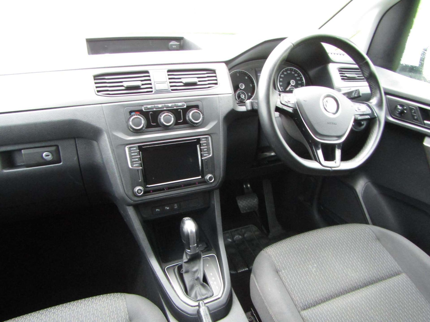 Used Volkswagen Caddy Maxi Life 2020 for sale - 76968810: Photo 10