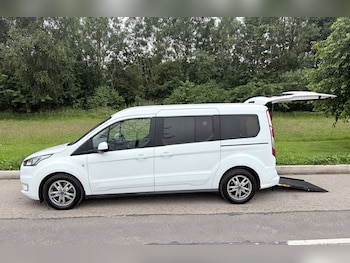 Used Ford Grand Tourneo Connect 2021 for sale - 78938913: Photo