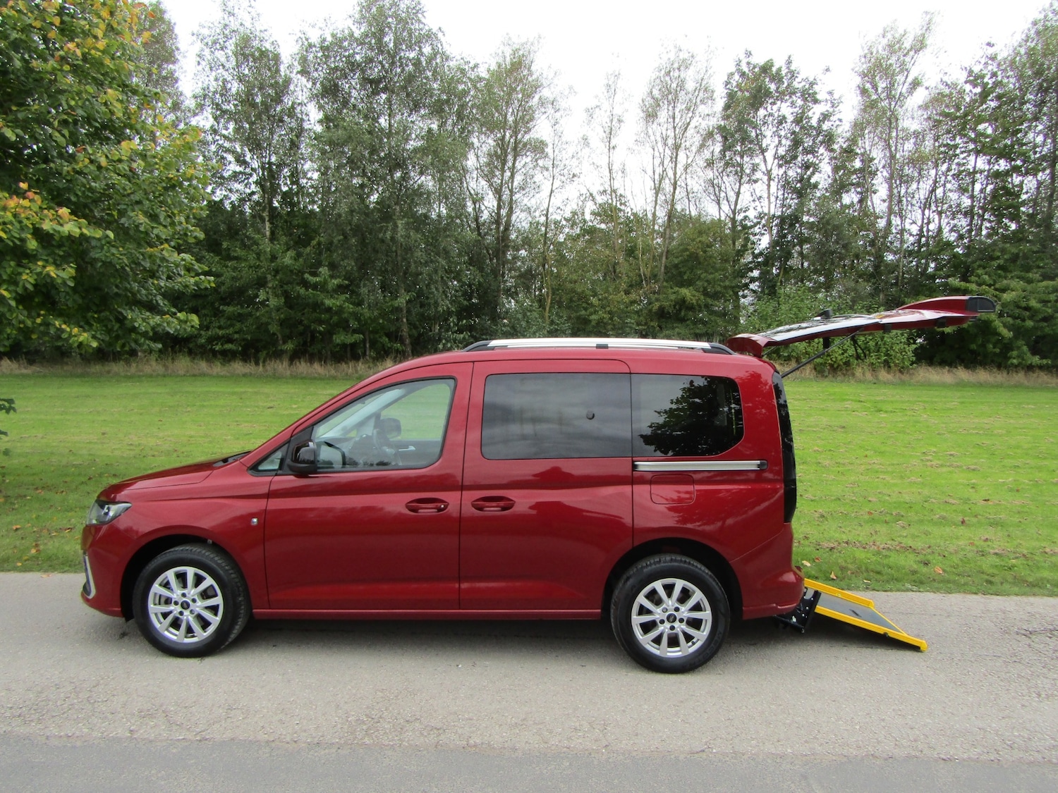 Used Ford Tourneo Connect 2023 for sale - 75995232: Photo 1