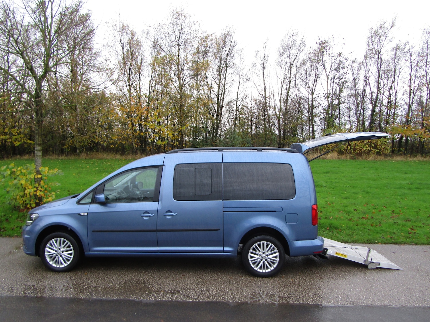 Used Volkswagen Caddy Maxi Life 2019 for sale - 76504618: Photo 1