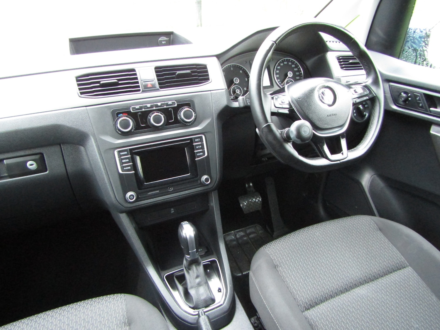 Used Volkswagen Caddy Maxi Life 2019 for sale - 76504618: Photo 10