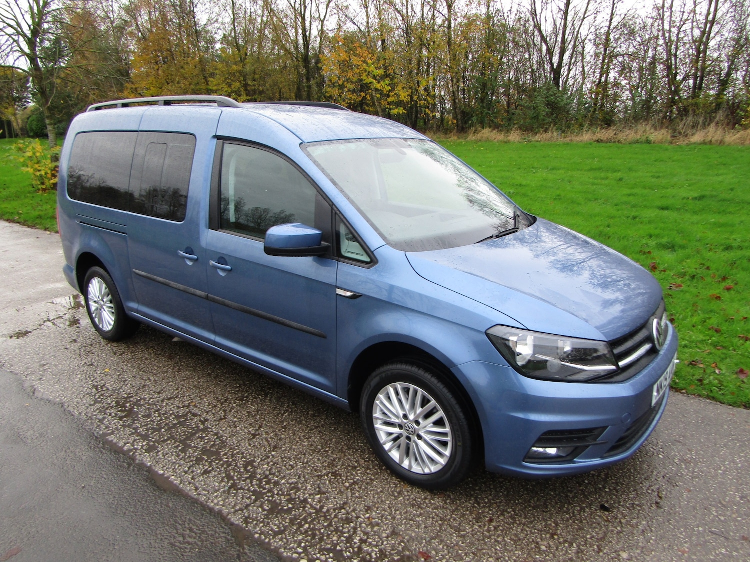 Used Volkswagen Caddy Maxi Life 2019 for sale - 76504618: Photo 3