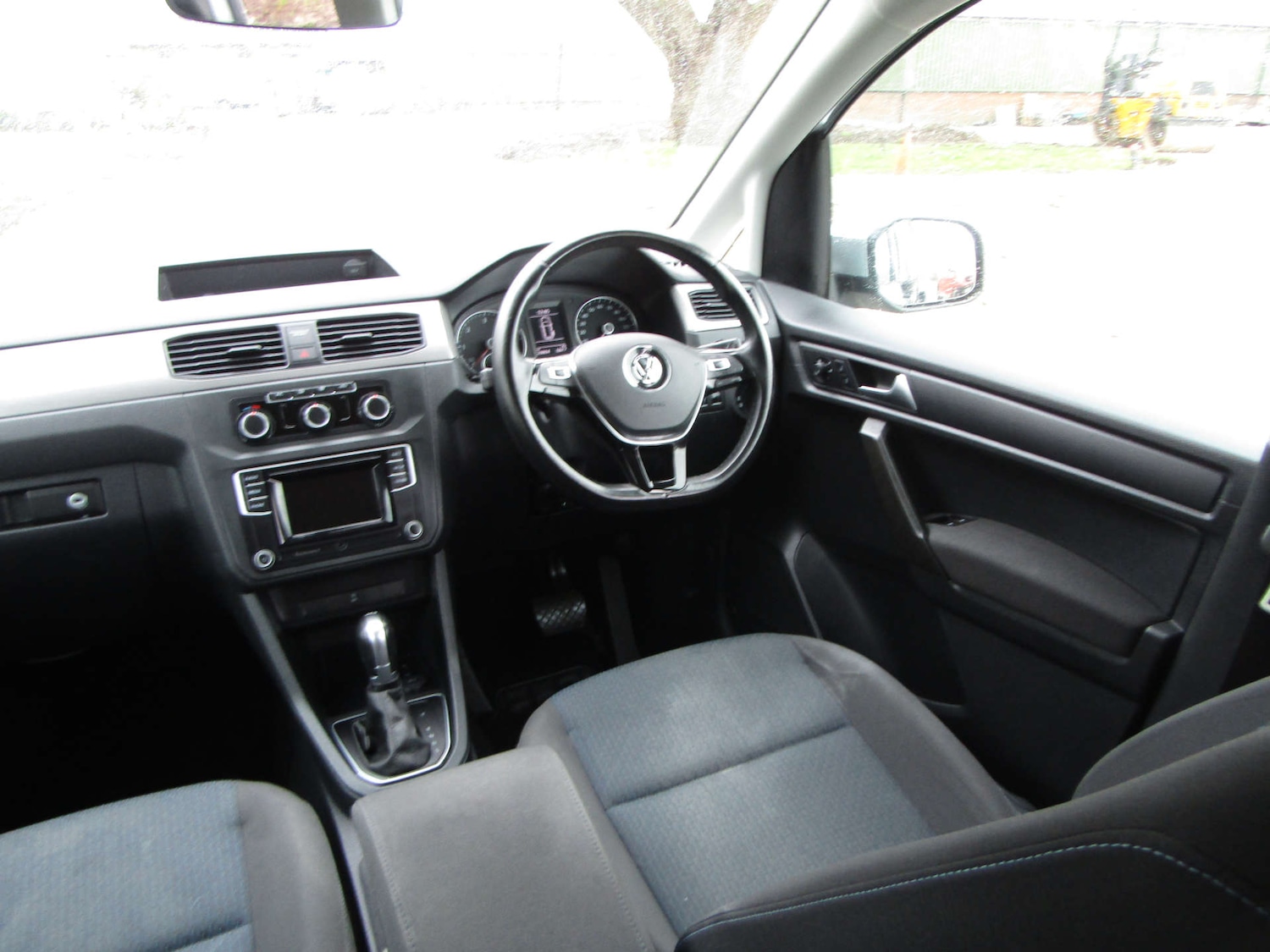Used Volkswagen Caddy Maxi Life 2021 for sale - 77841729: Photo 10