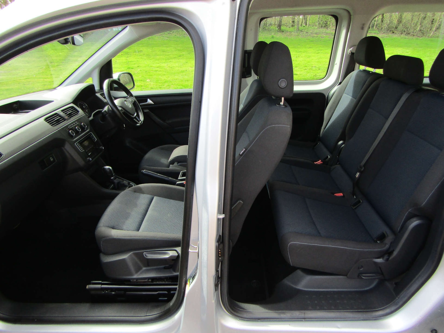 Used Volkswagen Caddy Maxi Life 2021 for sale - 77841729: Photo 8